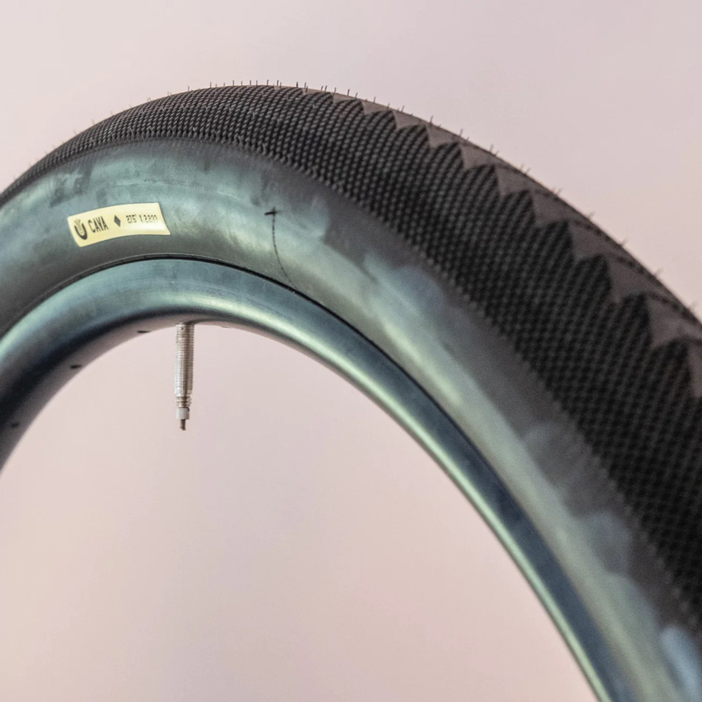 Ultradynamico Cava Robusto Folding Tire - 57-584 / 27.5 x 2.25