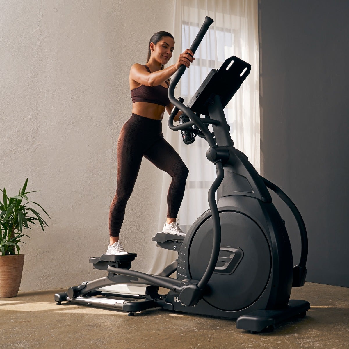 Elliptical trainer EL 8000