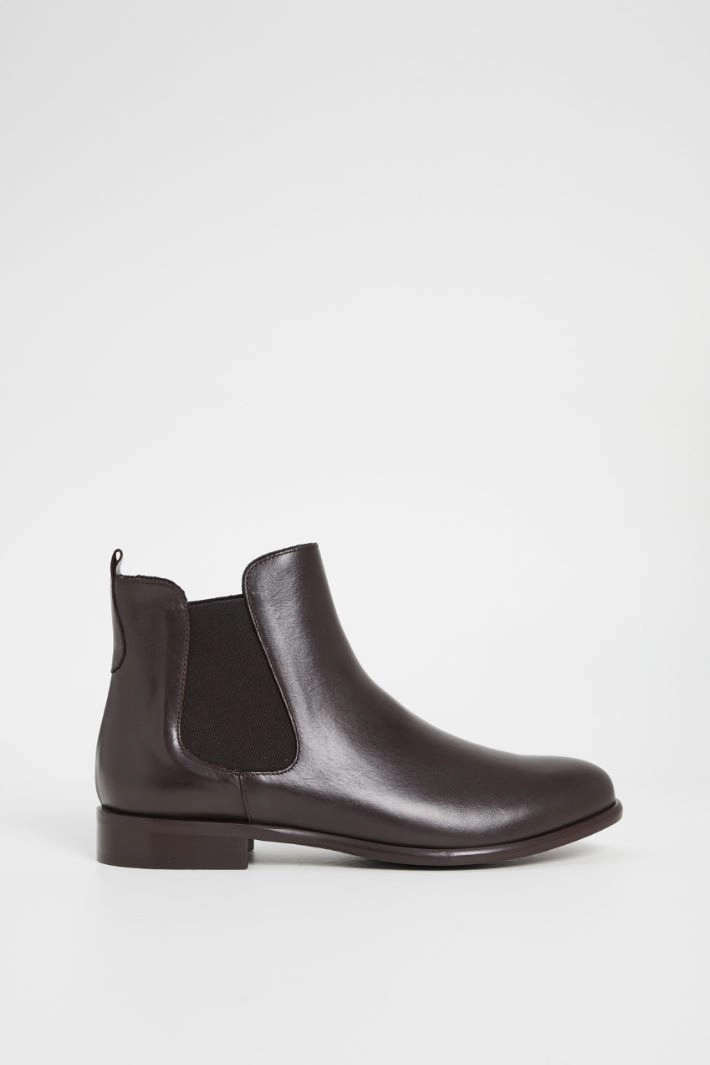 Ankle boots with elastic - BROWN