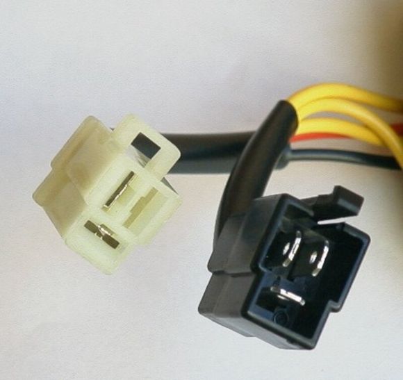 Tour Max Voltage Regulator SUZUKI 650 SV 650 - 1999 - 2001Ref: TRM00024A / 1078289