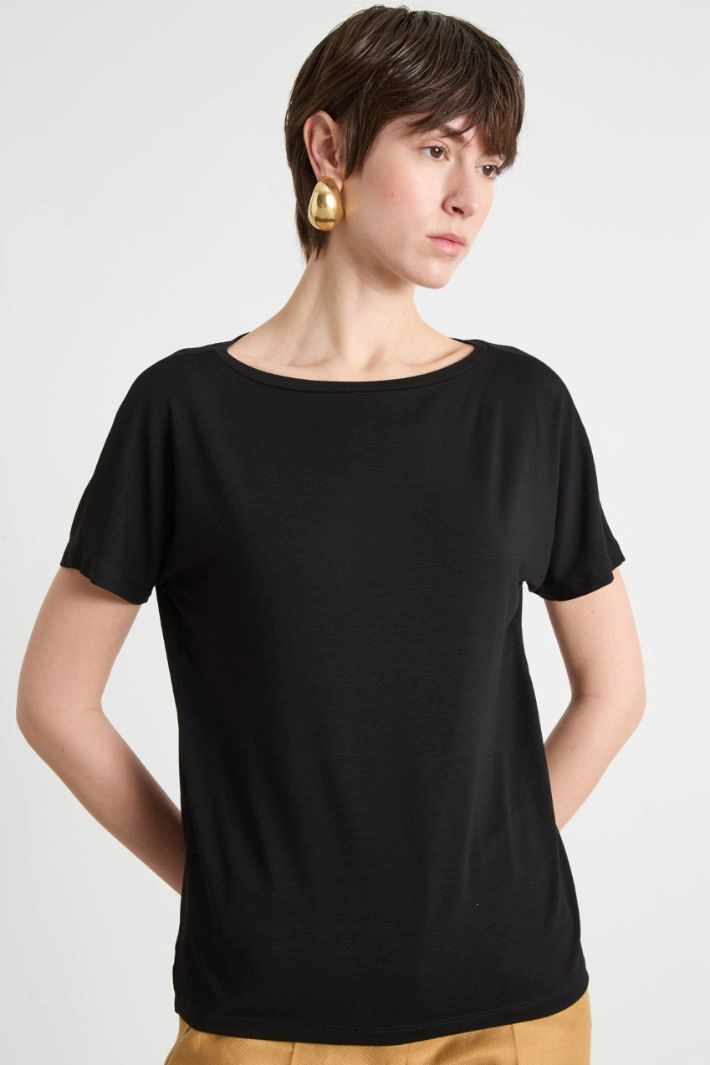 Fitted T-shirt - BLACK