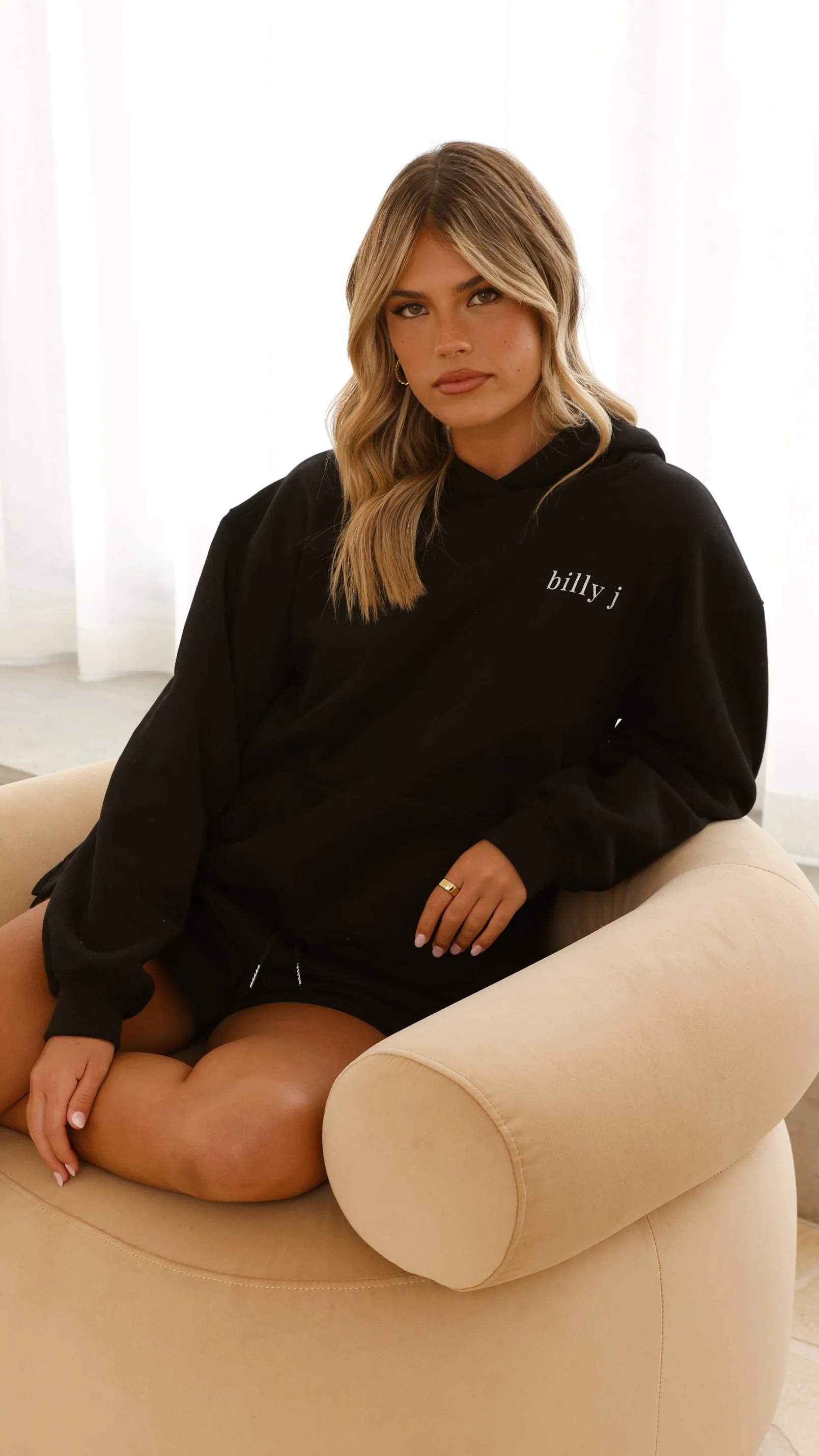 Billy J Hoodie - Black