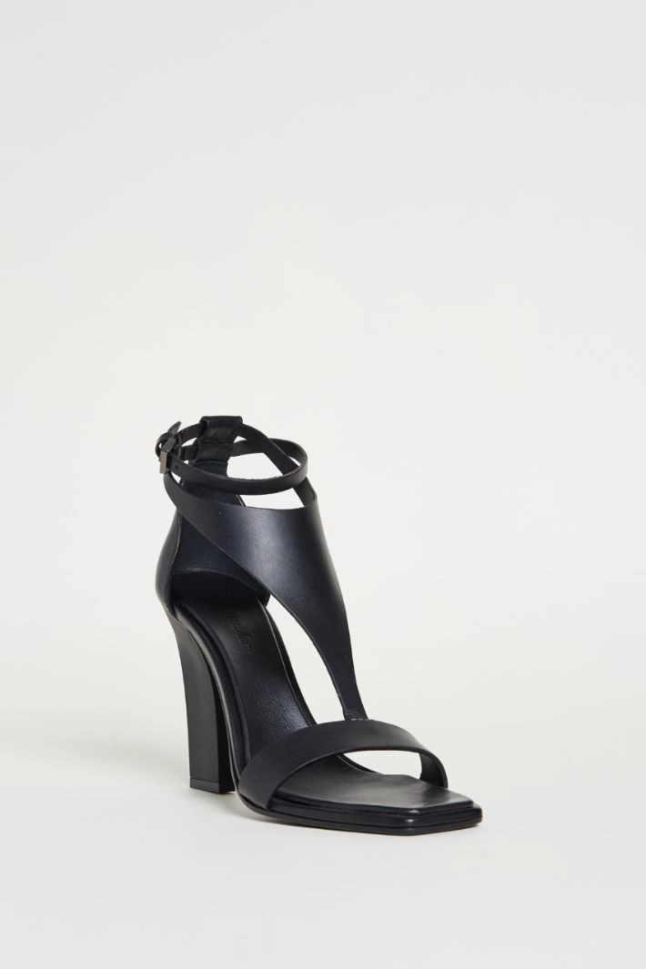 Smooth leather sandals - BLACK