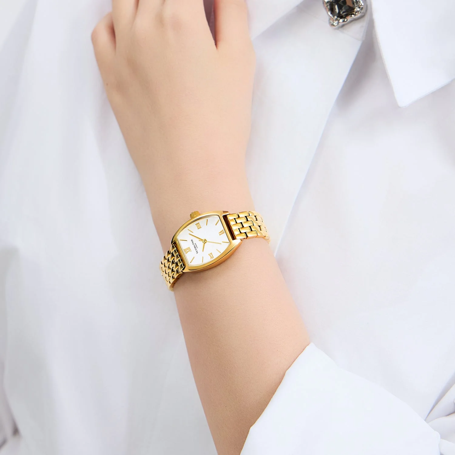 BARREL Series Women's Watch - Gold