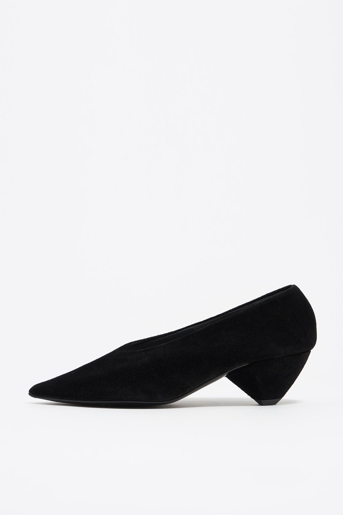 Black suede medium heel court shoe