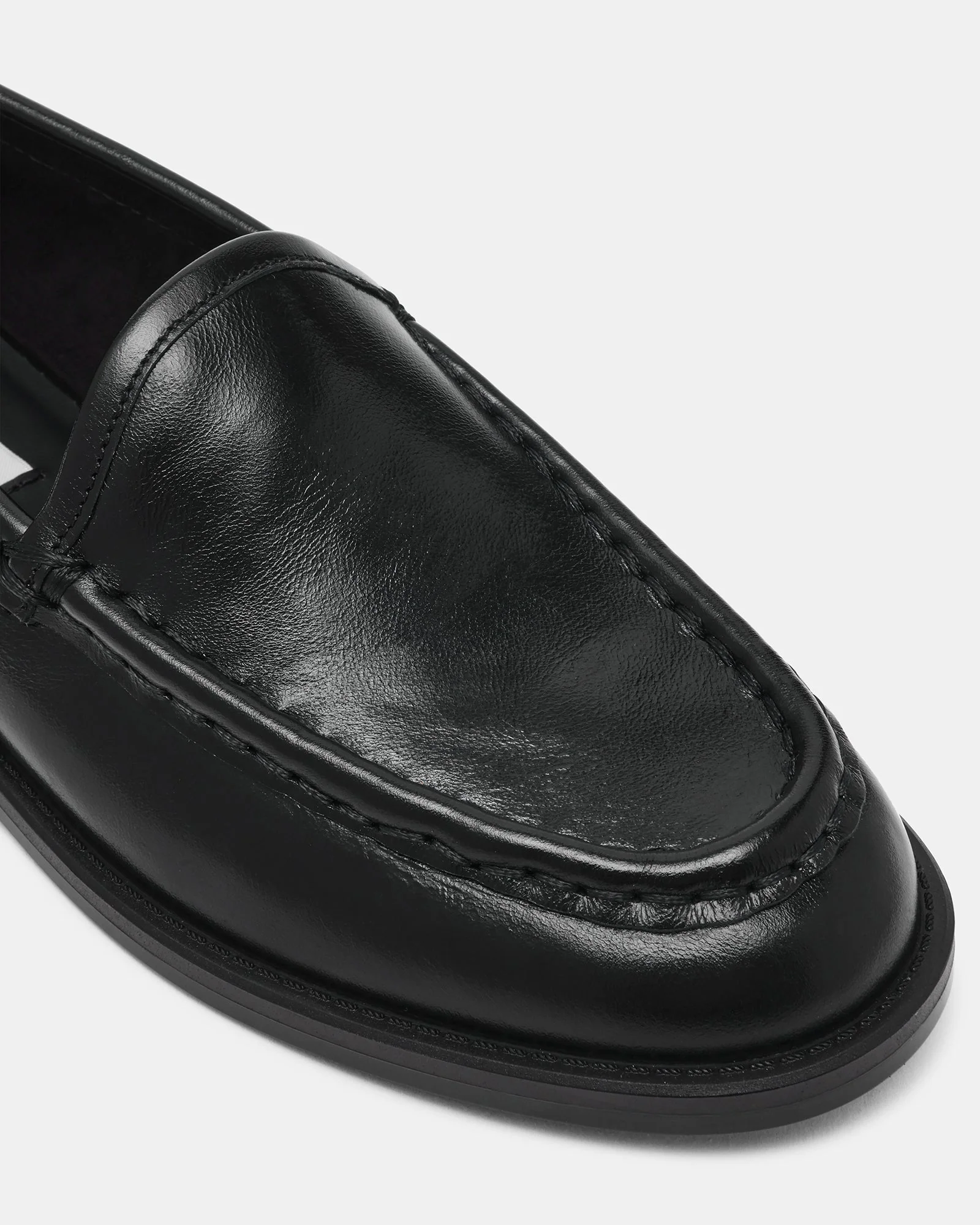 Drayce Black Leather