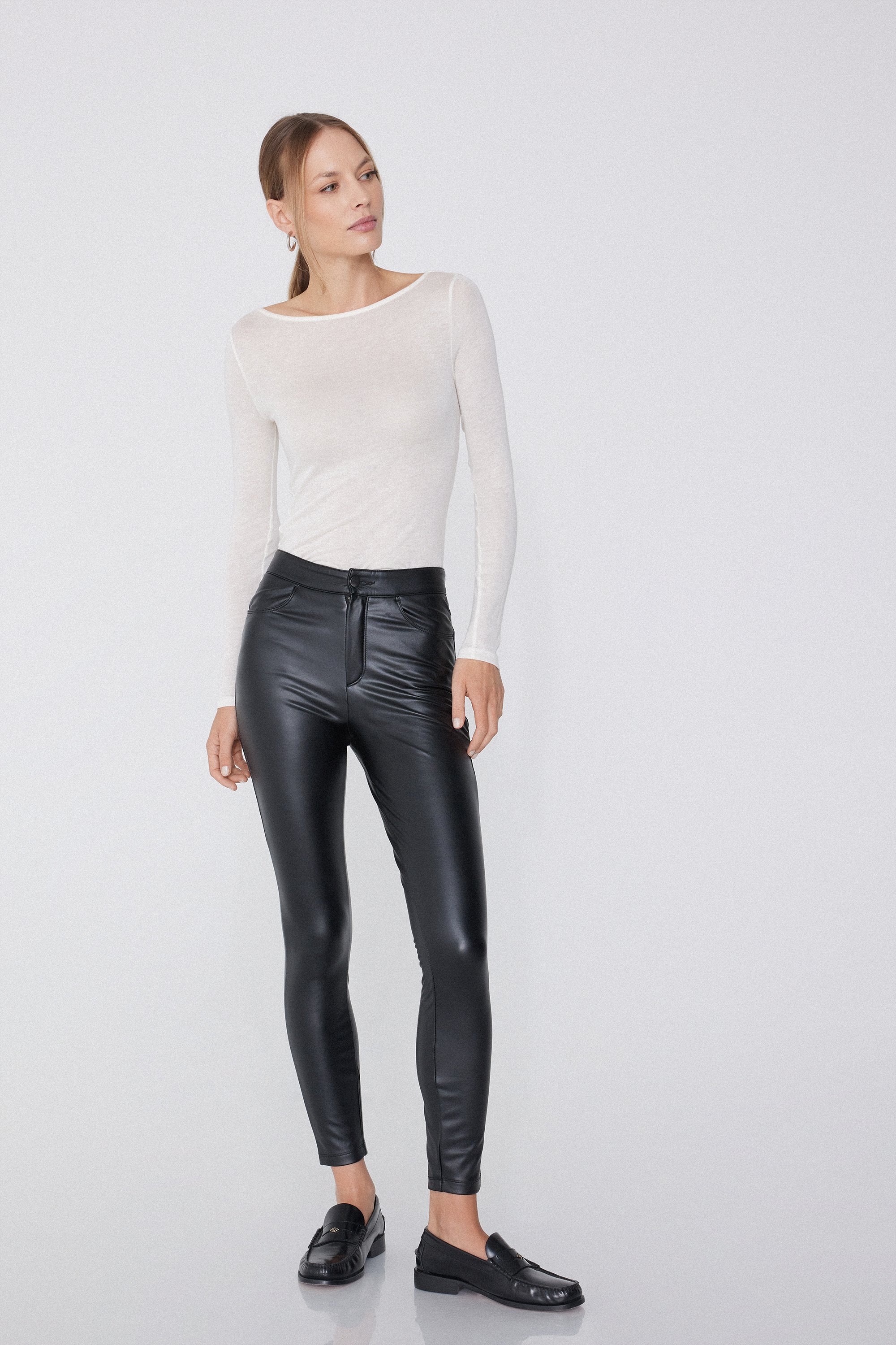 Leather-Effect Thermal Trousers with Pockets
