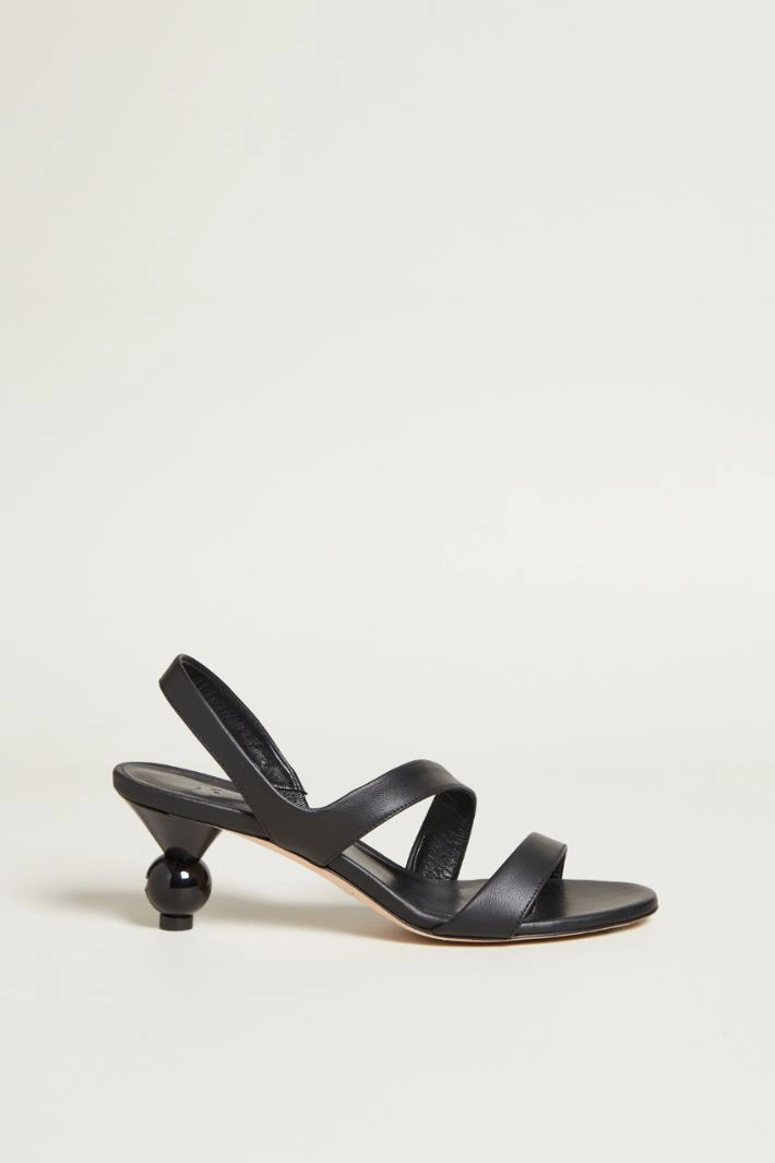Sandals with sphere heels - BLACK