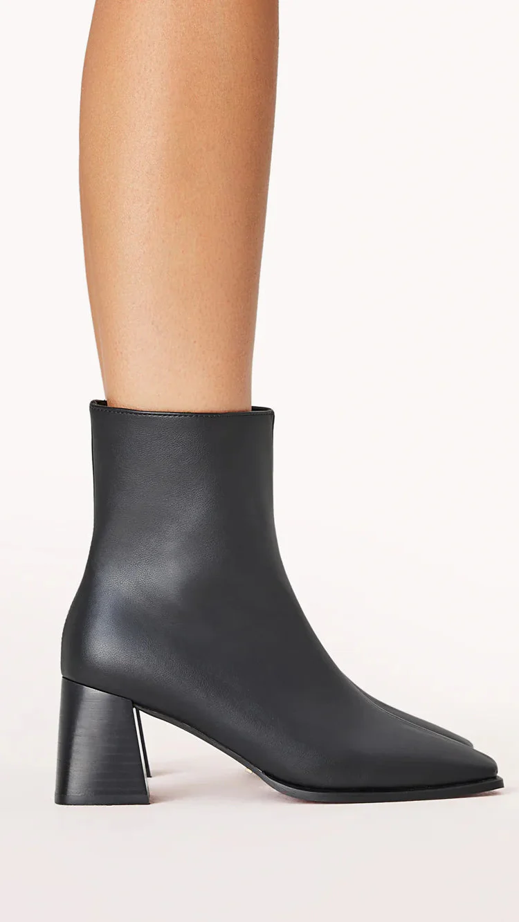 Alania Boots - Black