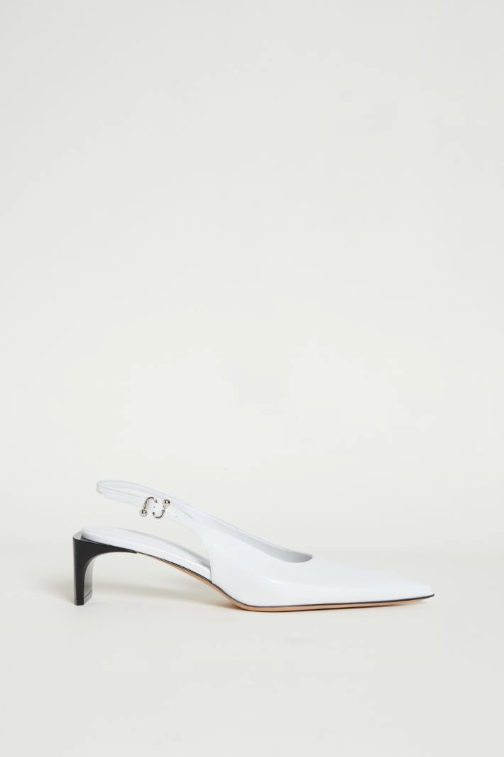 Pointed slingbacks - WHITE