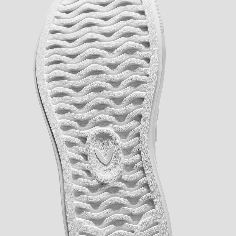 Classic Unisex Sneakers (V-Tune)
