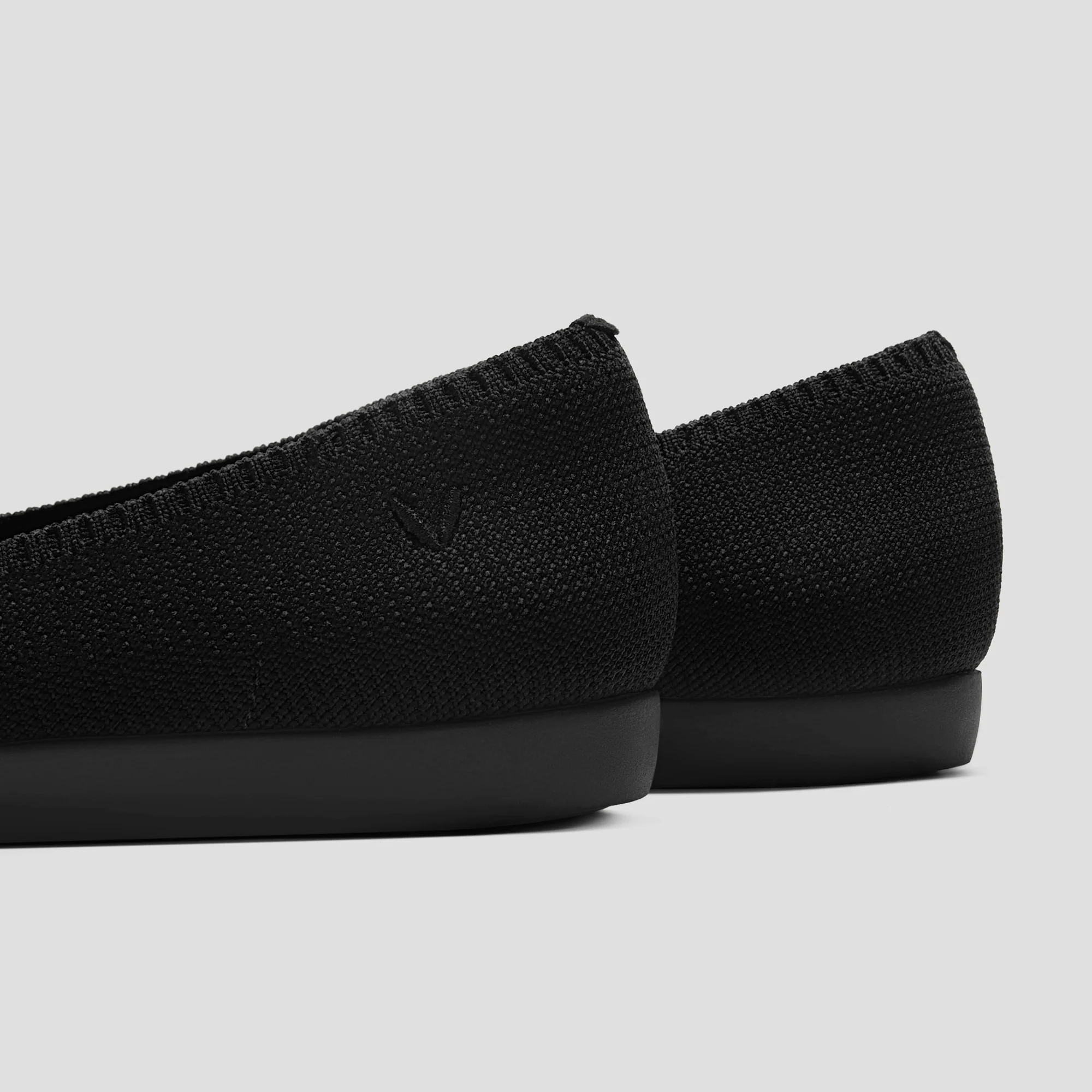 Lightweight Pointed-Ballet Flats (Aria Walker)