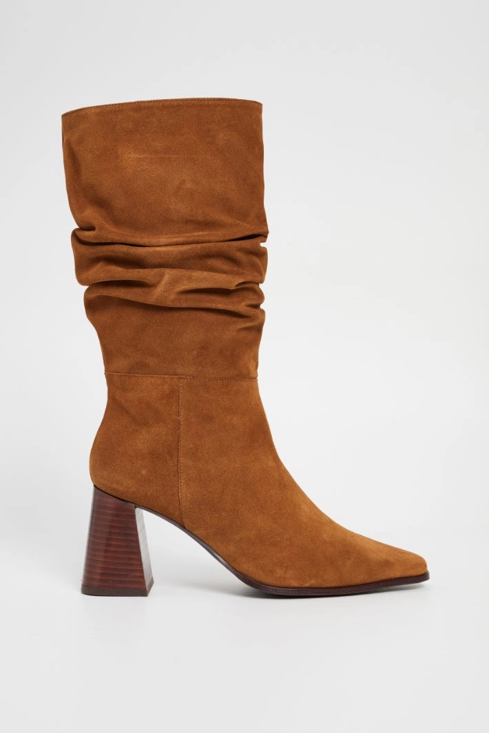 Boots with gathered detail - LEATHER