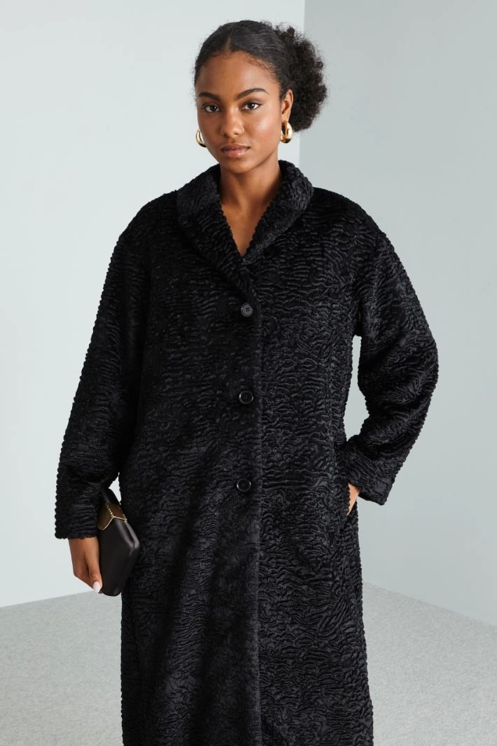 Fluffy-textured coat - BLACK