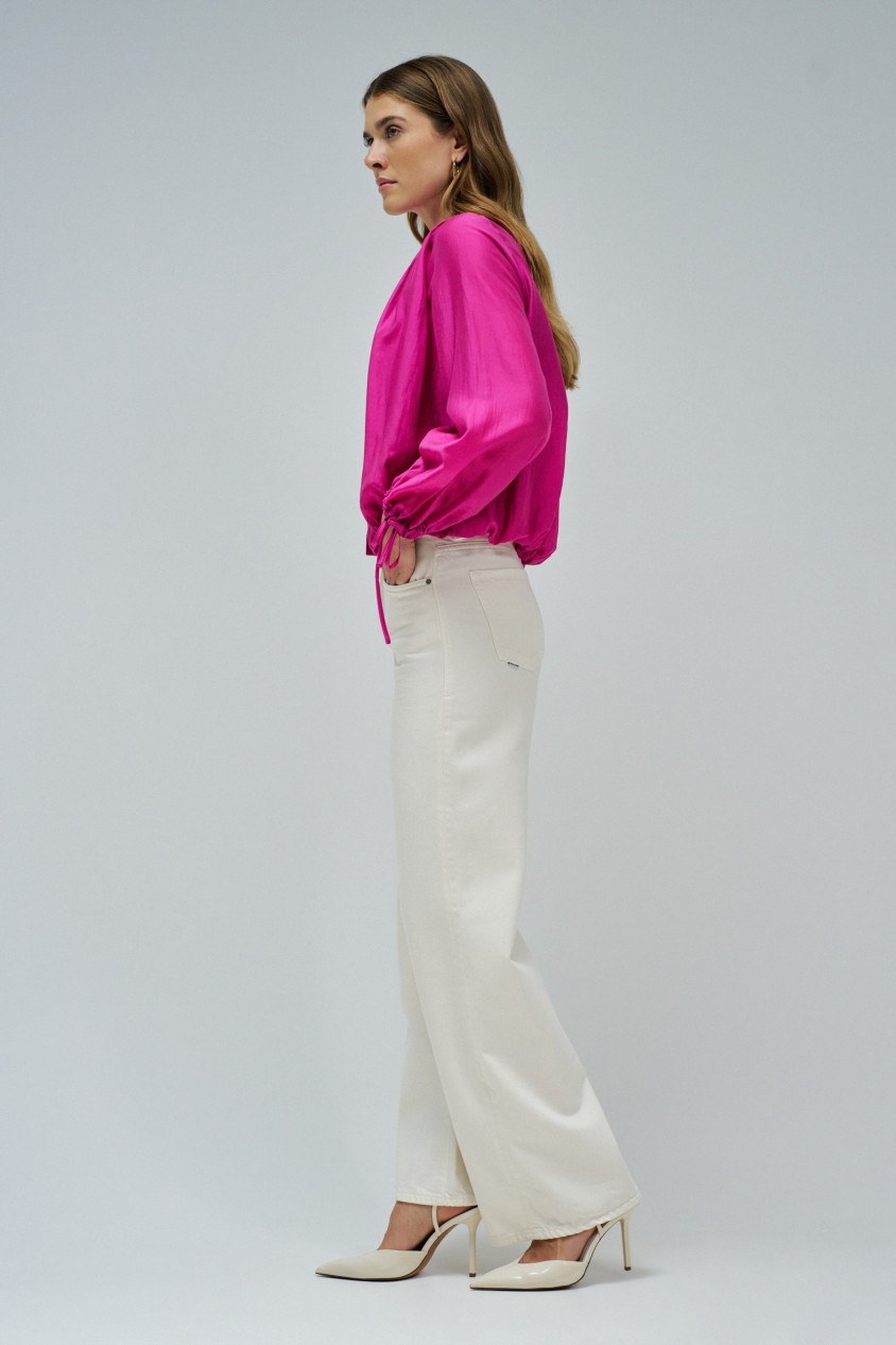 BLOUSE WITH PUFFED SLEEVES