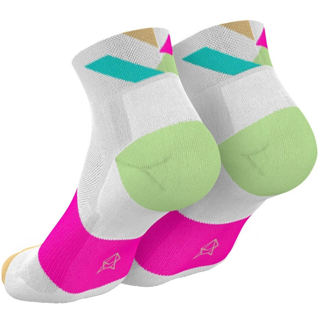 INCYLENCE Ultralight Strikes Short Socks - White Pink