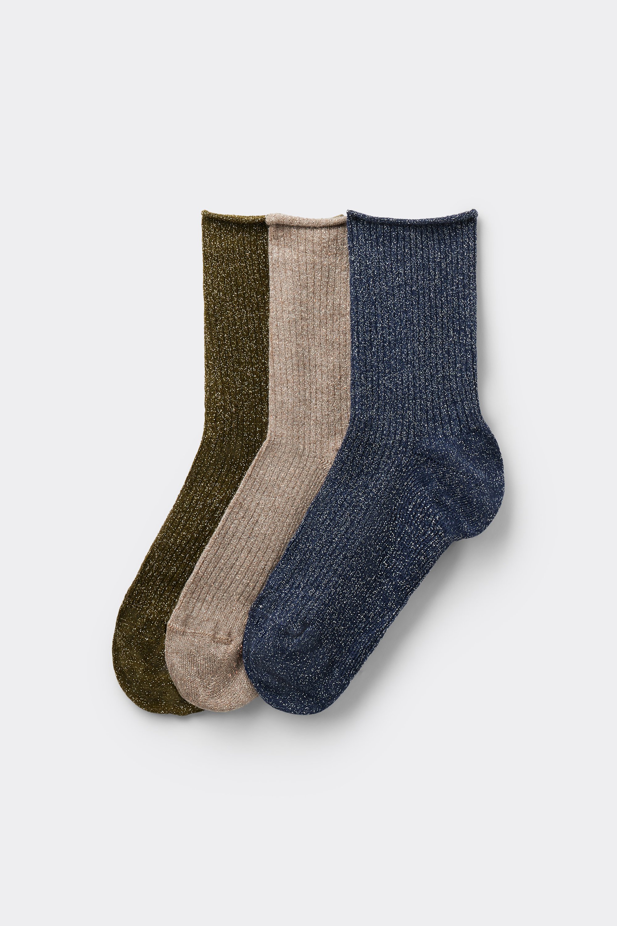 3 Pairs of Women’s Ribbed Hemless Short Socks