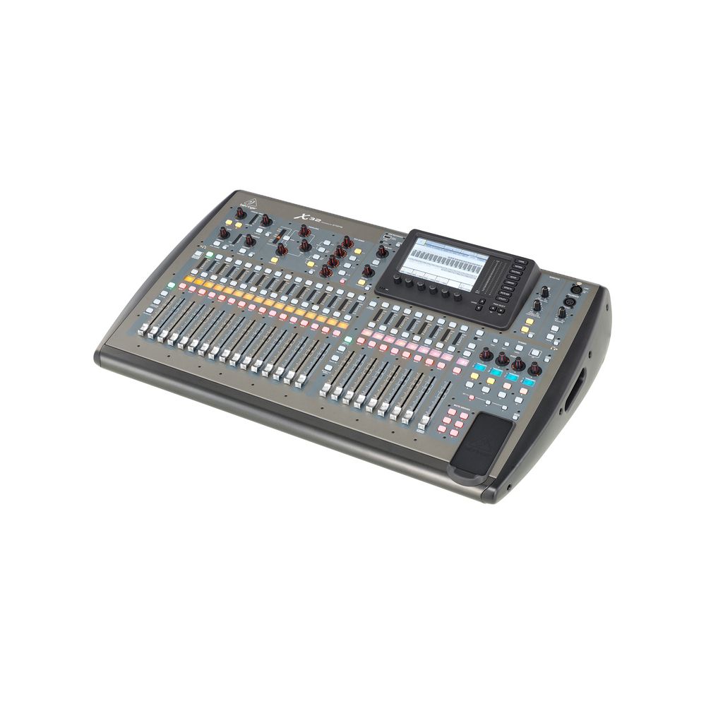 Behringer X32 SD 16 Bundle – Thomann Ireland