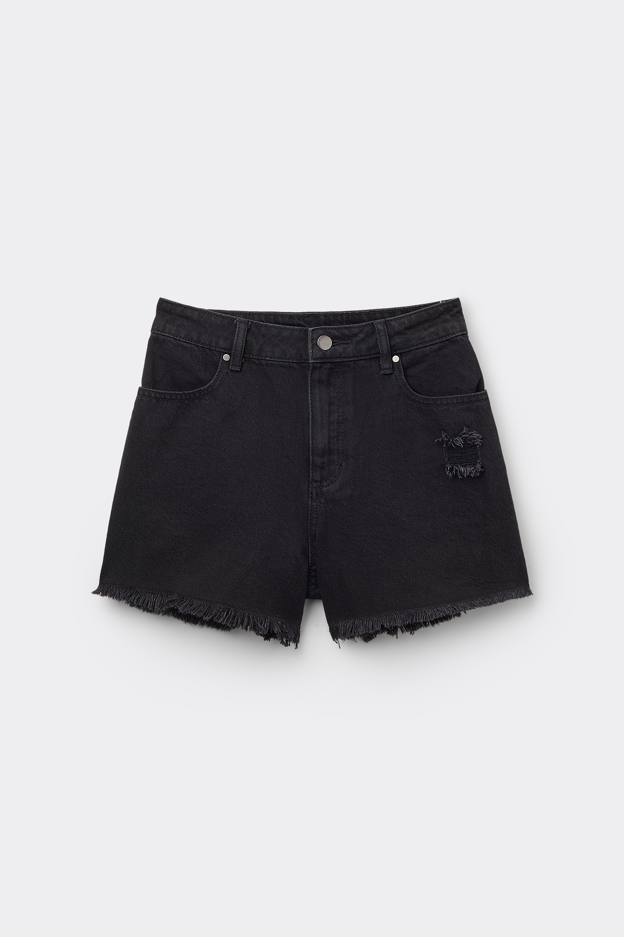 Shorts in Fringed Denim