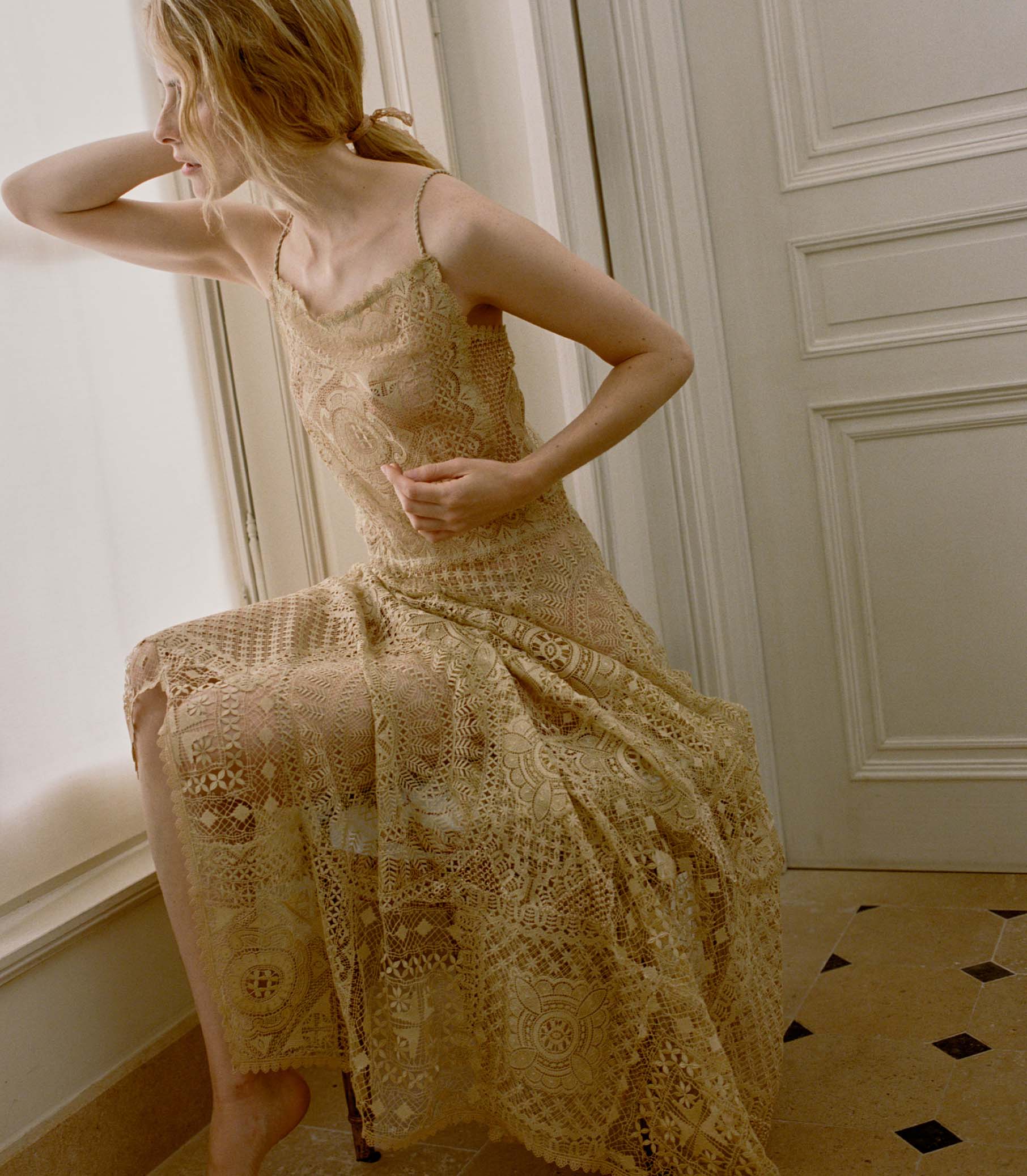 Handkerchief Anniversary Maxi Dress - Paille