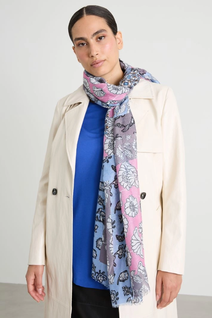 Patterned stole - LIGHT BLUE PINK