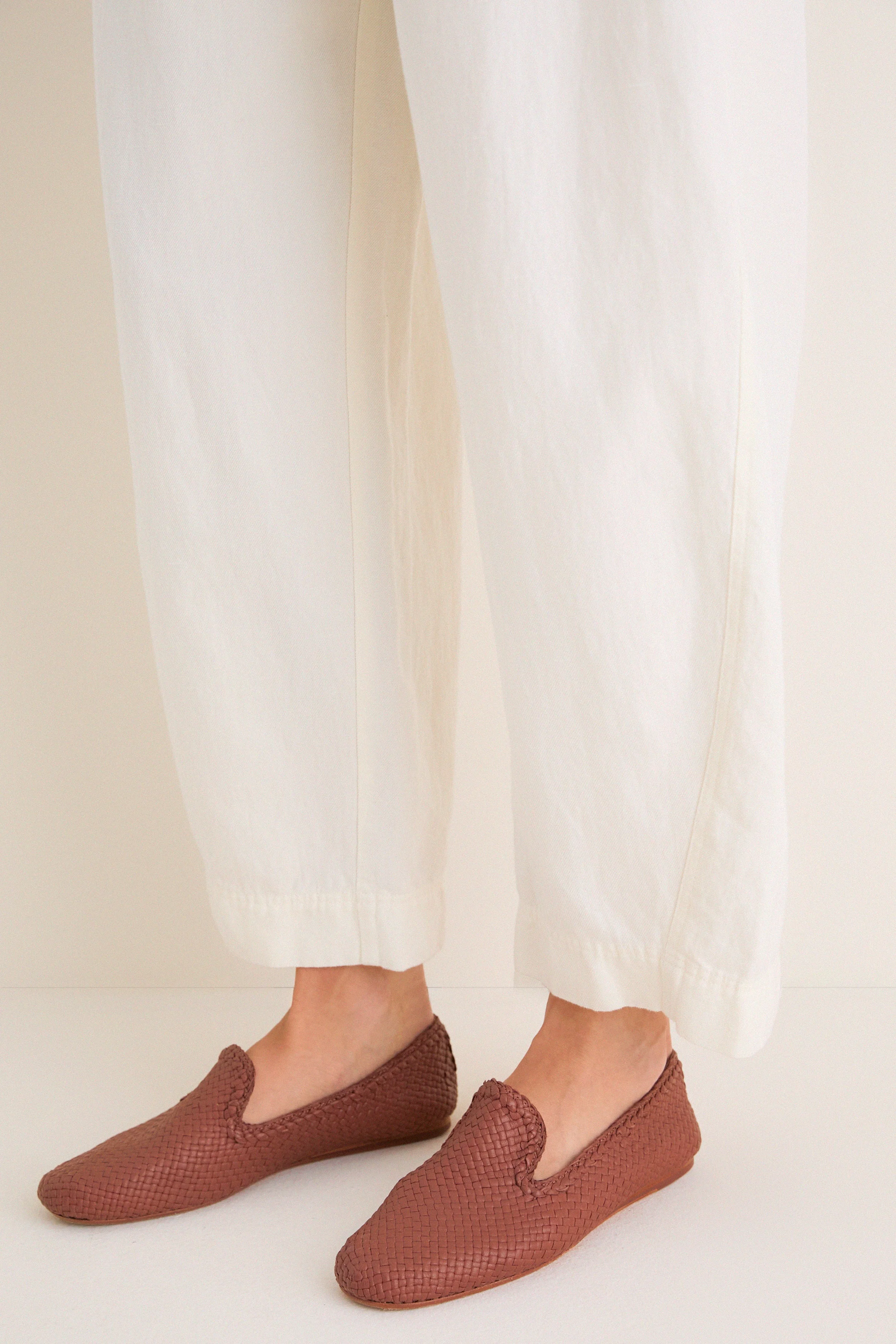Tan Damas Slippers