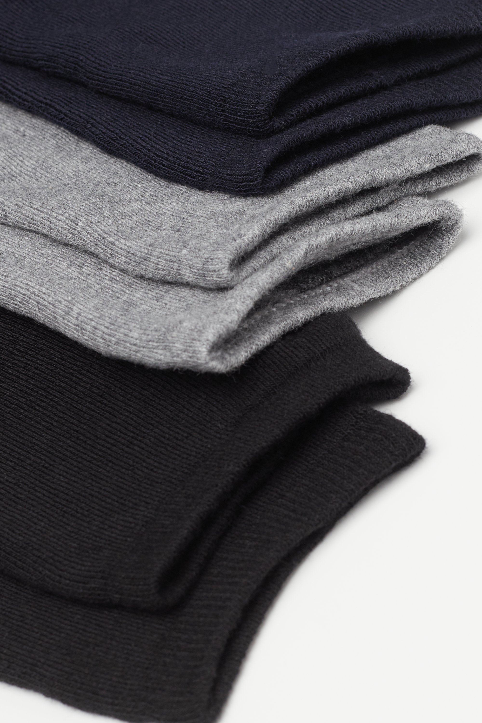 3 Pairs of Men’s Thermal Cotton Long Socks