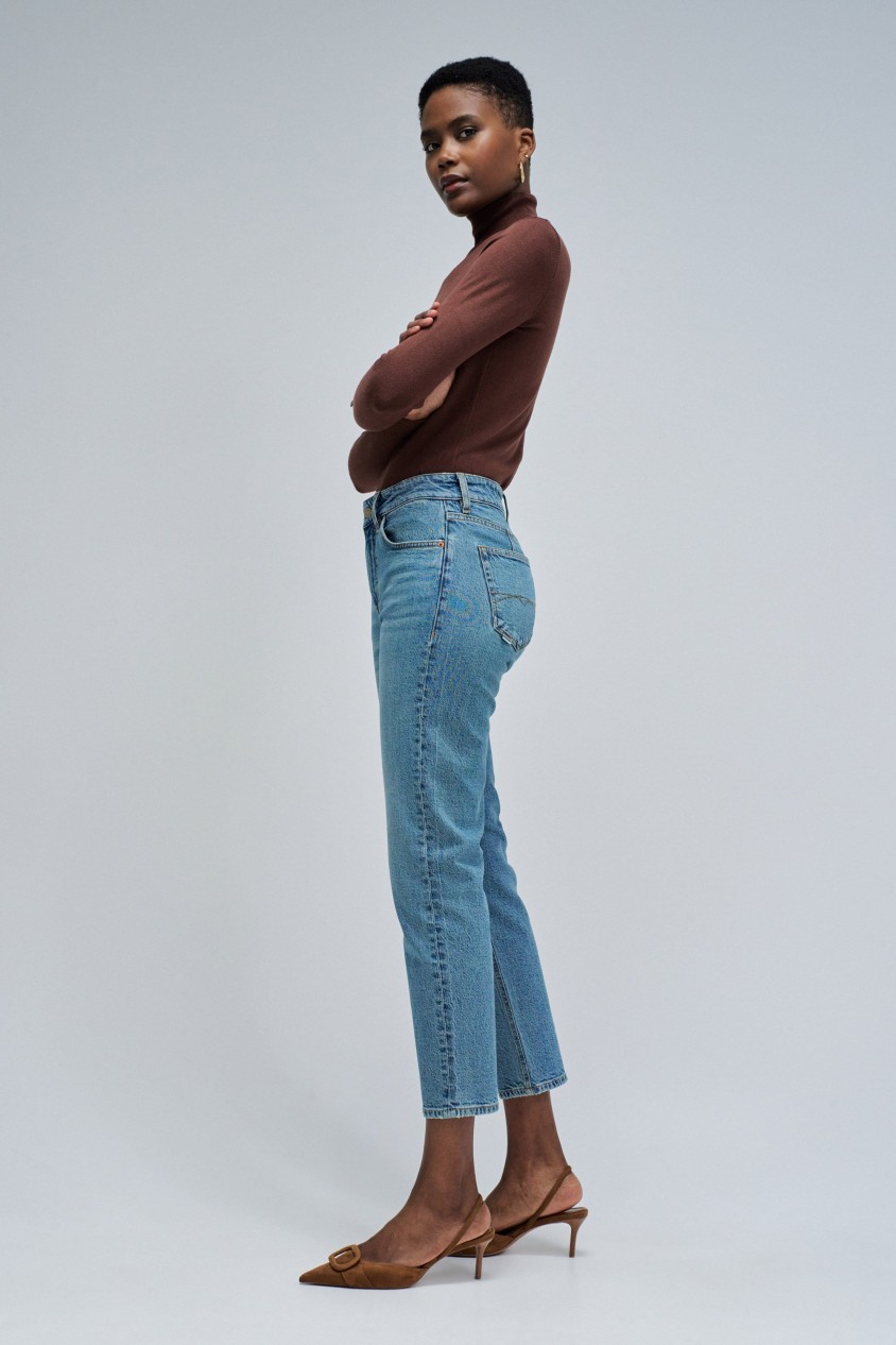 TRUE CROPPED SLIM JEANS