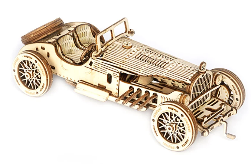 Scale Model Vehicles; V8 Grand Robotime MC401
