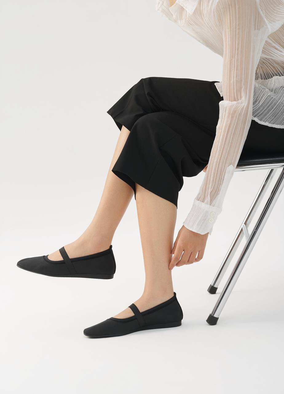 Hillary Ballet Flats