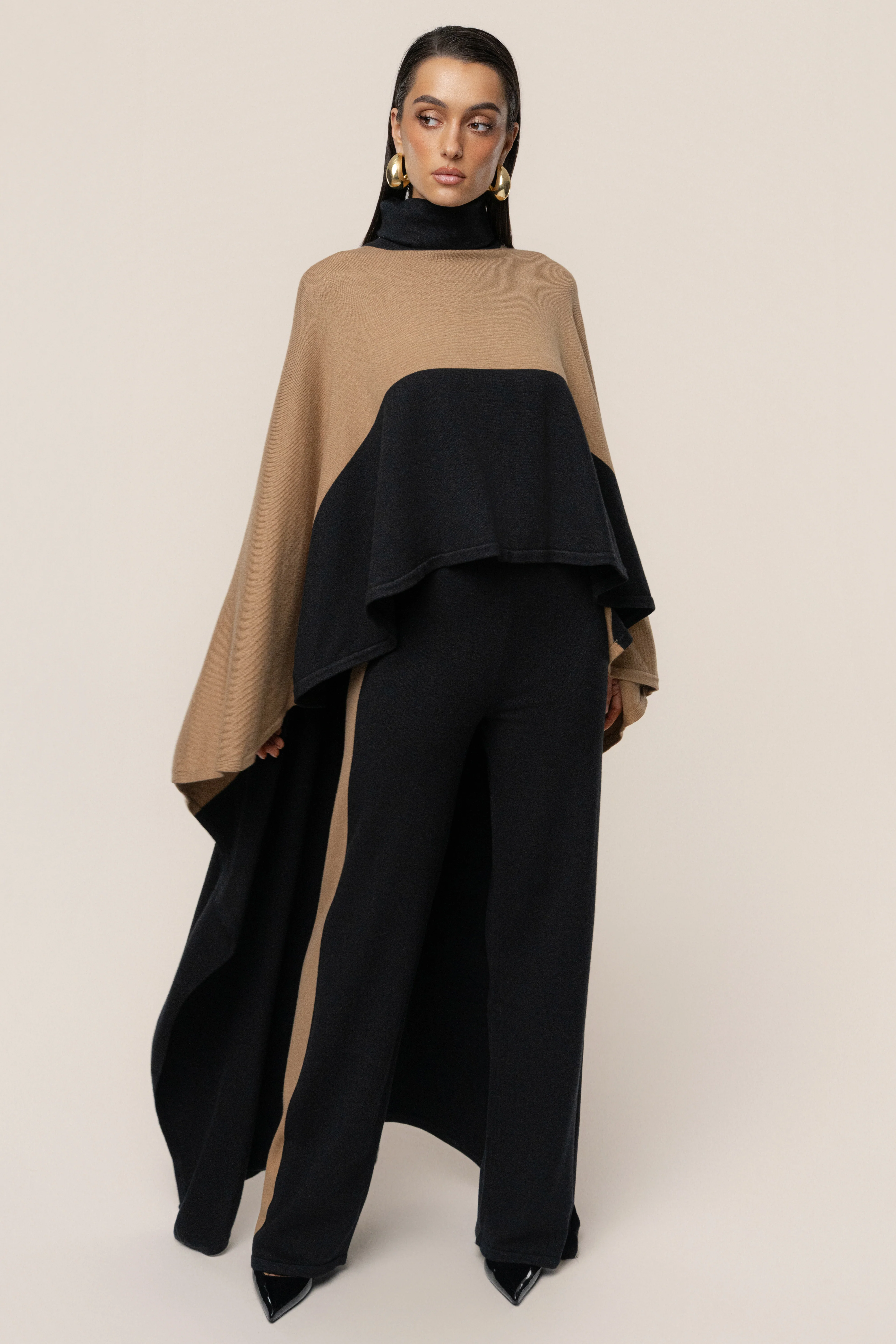 Black Chasing Fall Contrast Top
