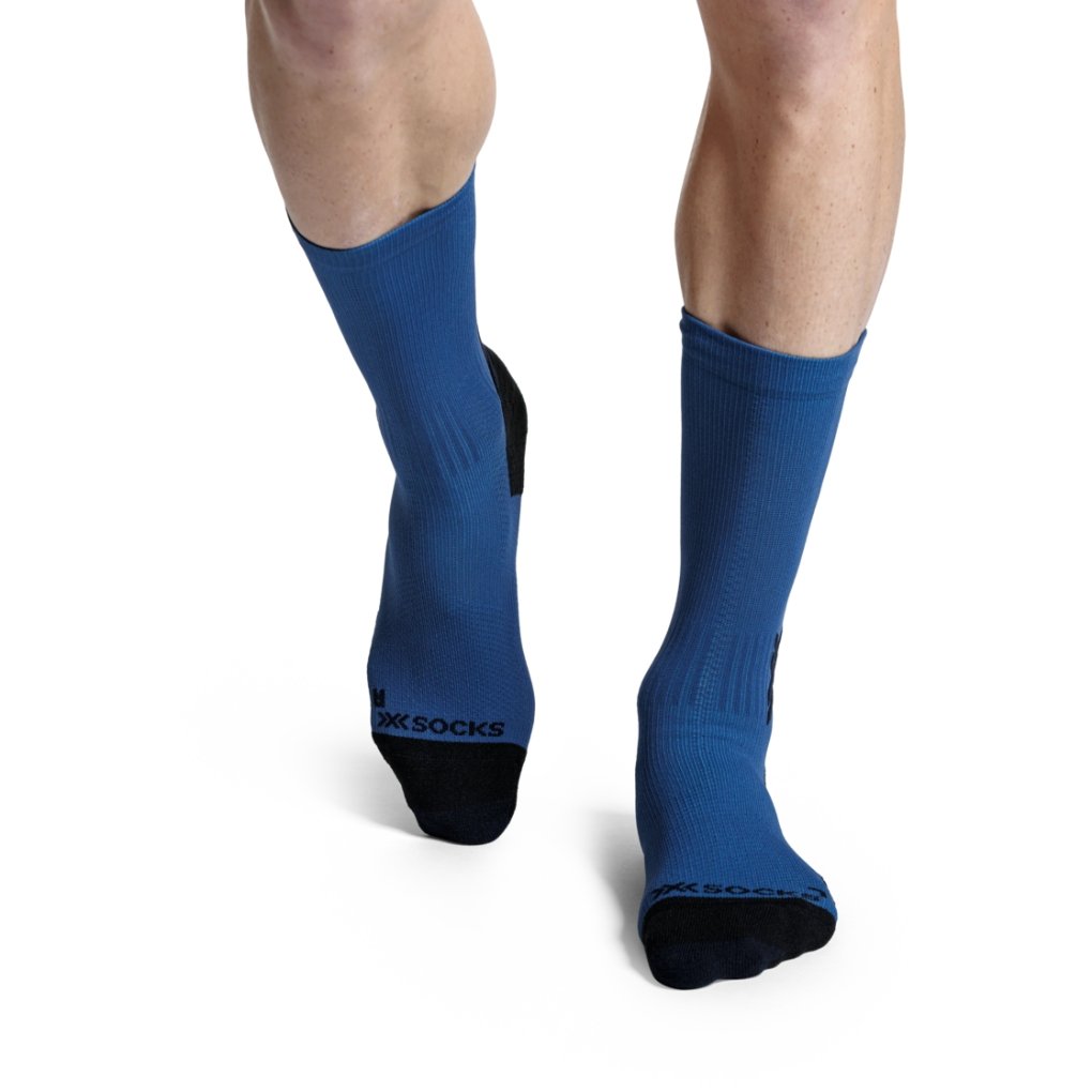 X-Socks Run Discover Crew Socks - marine/x black