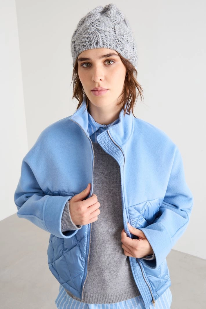 Cable-knit hat - GREY