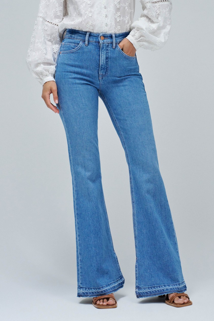 FAITH PUSH IN FLARE JEANS