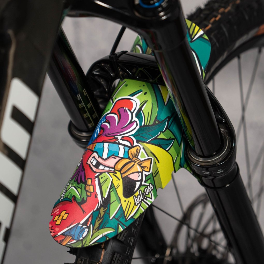 rie:sel design kol:oss Fender - Flowmingo