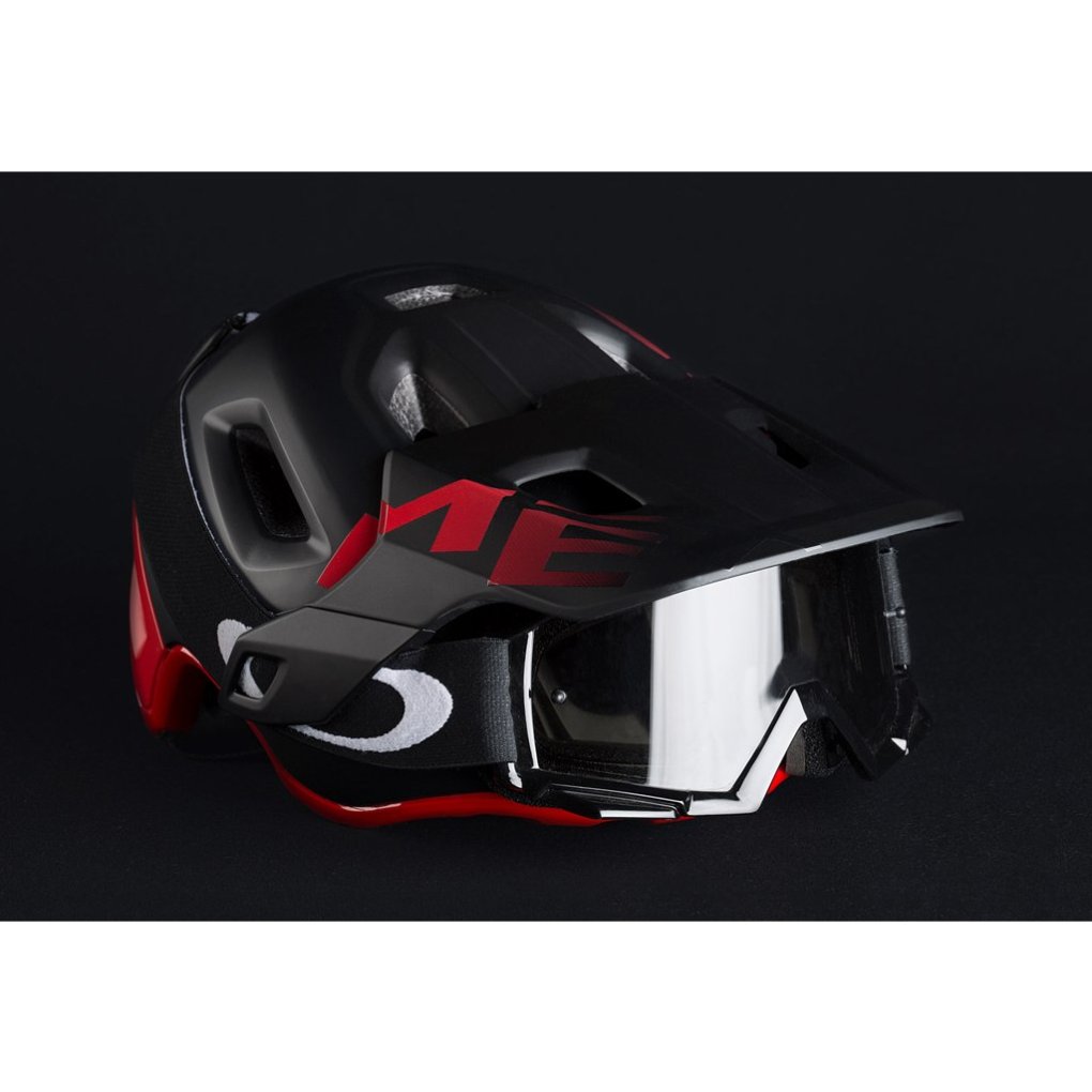 MET Roam MIPS Helmet - Stromboli Black / Matt Glossy