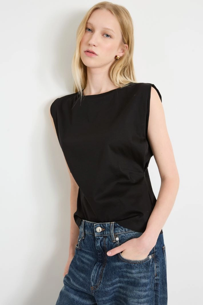 Pleated T-shirt - BLACK