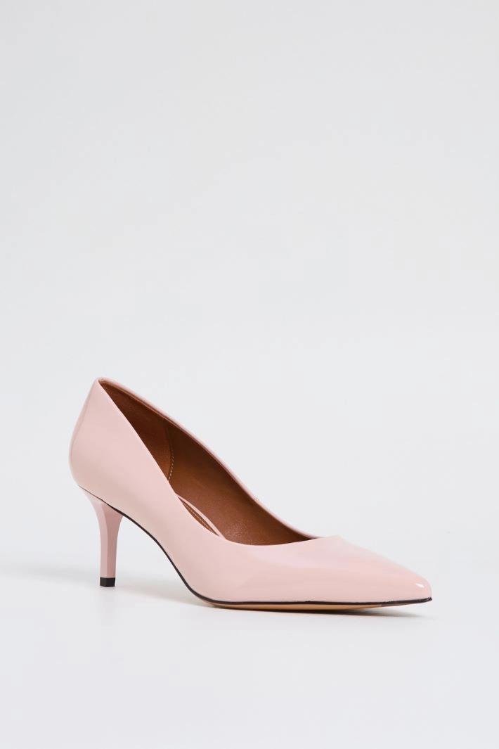Patent leather court shoes - PINK