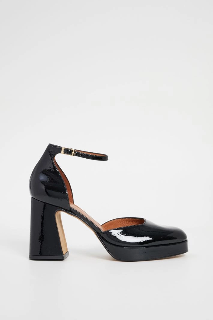 Pumps with wide heel - BLACK