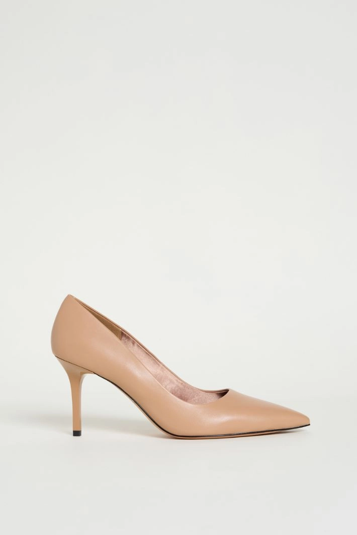 Leather pumps - CAMEL