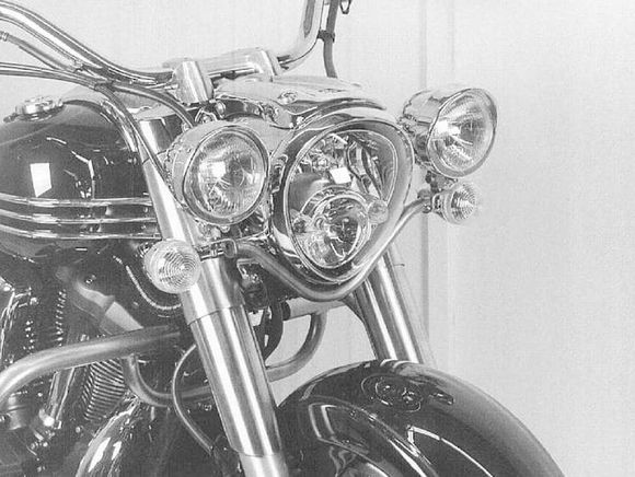 Hepco & Becker Twinlight (road) lights with bracket and cable - chromeYAMAHA 1900 XV 1900 A MIDNIGHT STAR (VP23) - 2006 - 2016Ref: Hbe00526A / 4004517 00 02