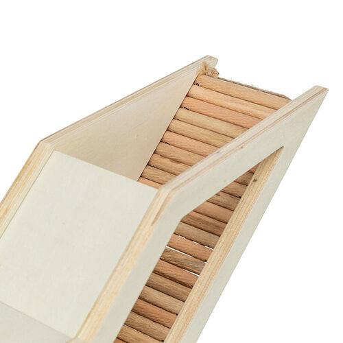 Trixie Observation Hideaway