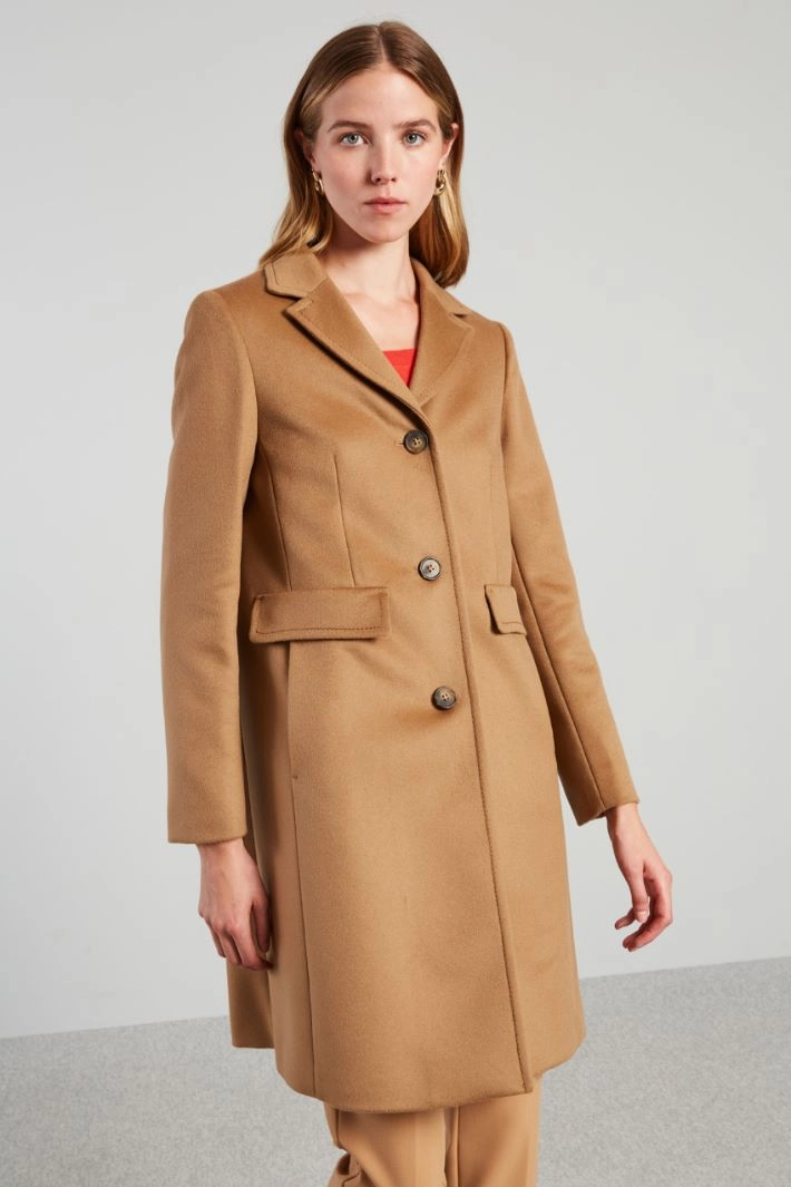 Coat with back slit - CAMEL