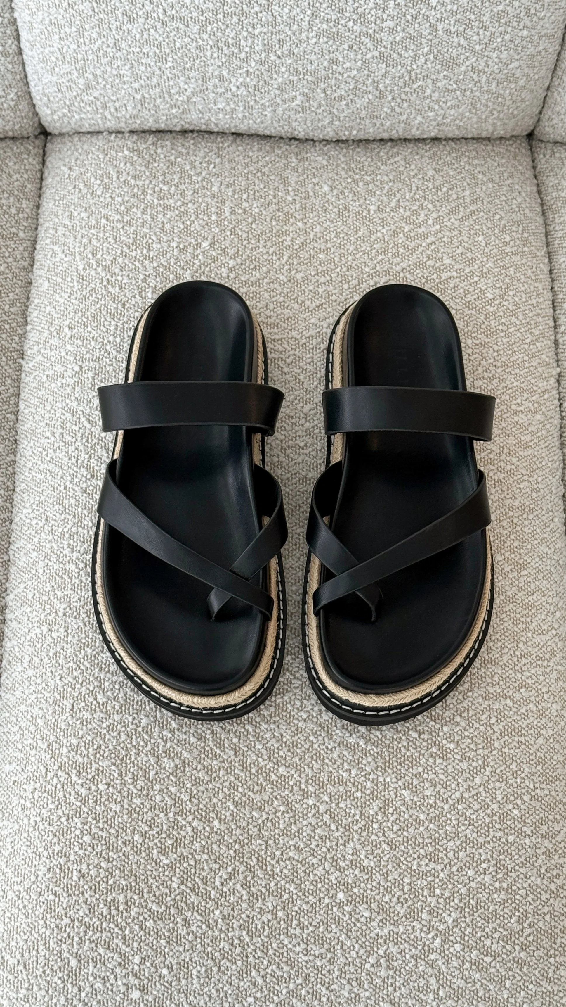 Amia Slide - Black