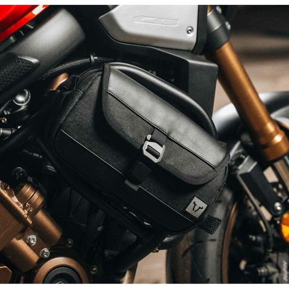 SW-MOTECH Legend Gear LA9 Saddlebag (2.5 Liters) Universal - BlackRef: Swm1177 / Bc.Hta.00.408.20000