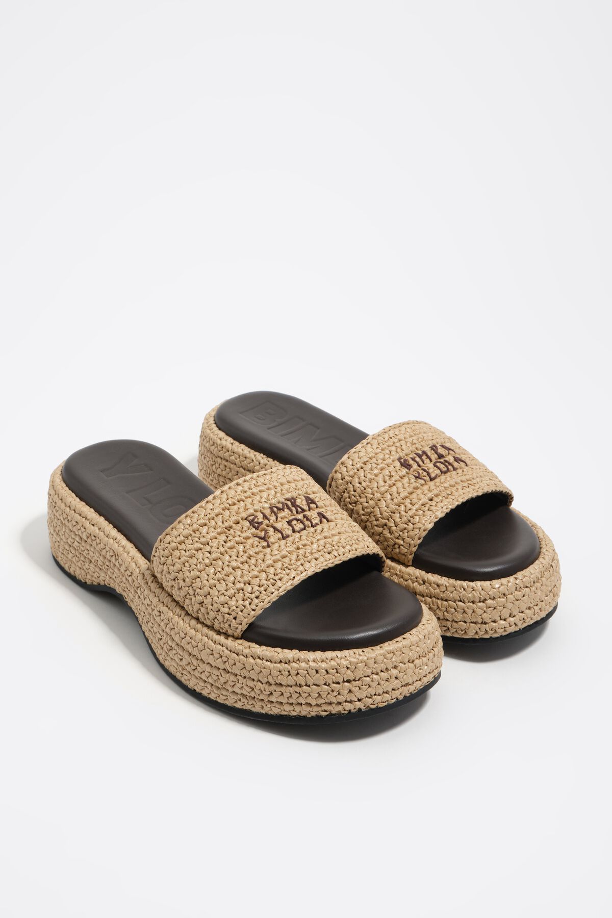 Beige raffia platform sandal