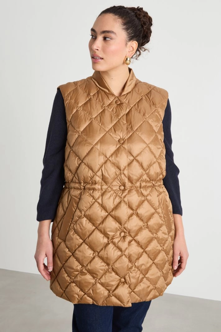 Quilted gilet - CAMEL