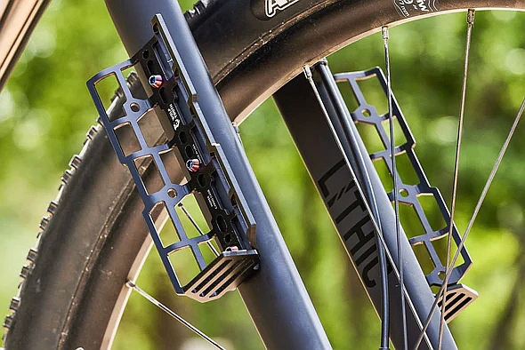 Wolf Tooth Morse Cargo Cage - black