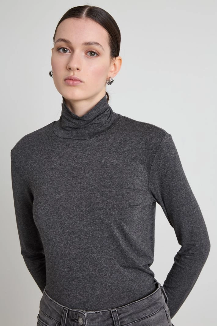 Viscose jersey turtleneck - DARK GREY