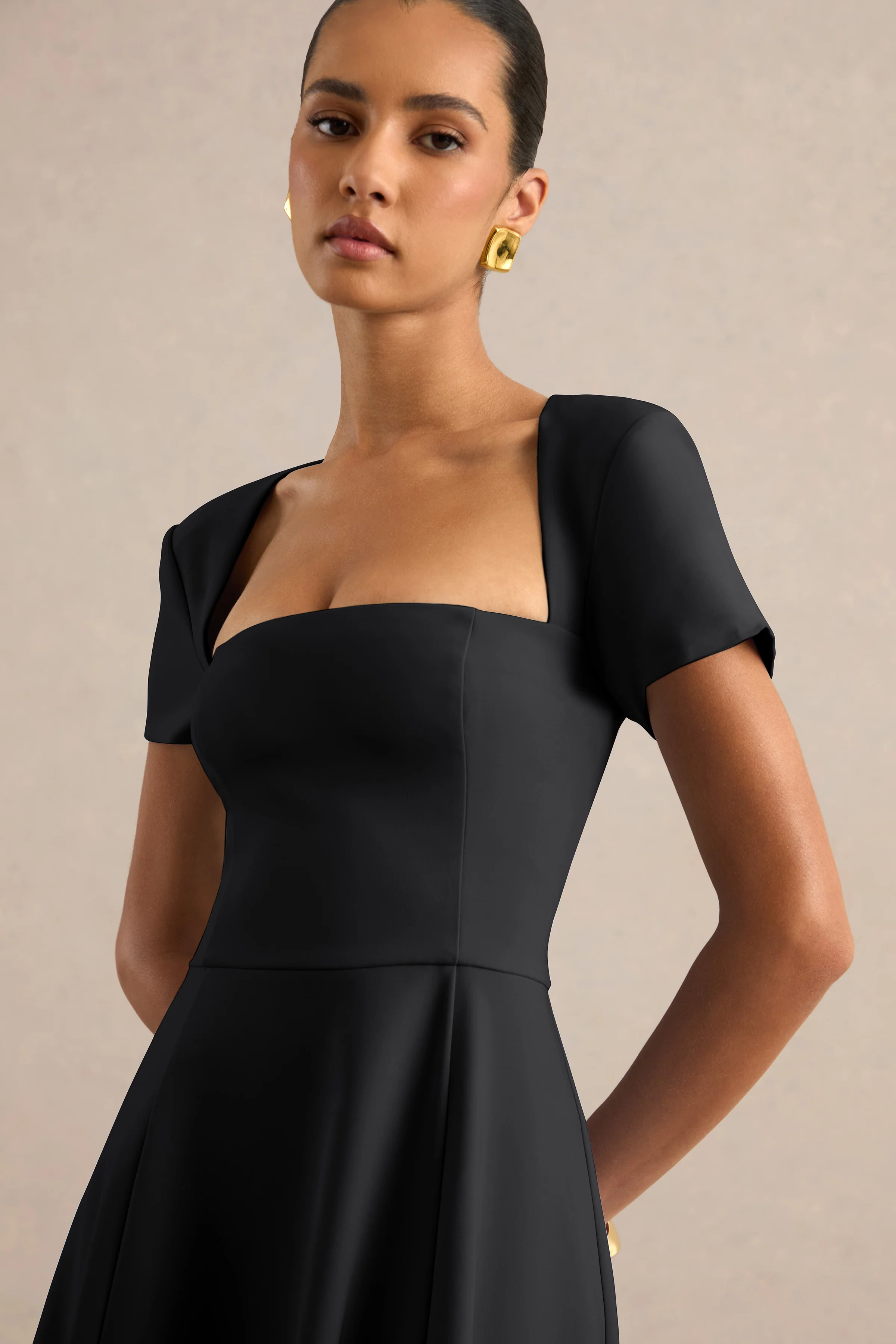 Donia | Black Square Neck Short Sleeve A-Line Midi Dress